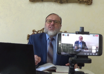 إطلبوا العلم ولو في زمن الـ “كورونا”.. أساتذة جامعات على قدر التحدي (شاهد)