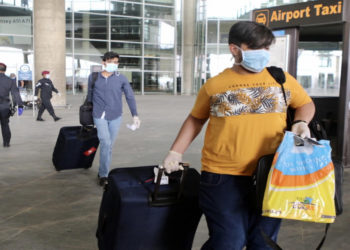 لجنة الأوبئة: إجراء فحوصات مخبرية للعائدين بأسرع وقت