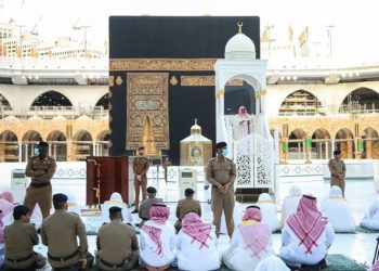 خطيب المسجد الحرام: هذه دروس كورونا الذي حبس الناس (شاهد)