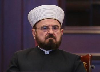 “علماء المسلمين”: إبعاد خطيب الأقصى تدخل سافر وخرق للمبادئ