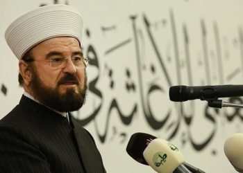 القره داغي يفتي بوجوب إعادة فتح المساجد في هذه المناطق