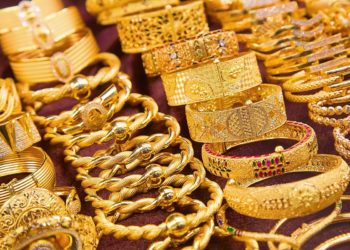 ارتفاع أسعار الذهب قبيل العيد وسط إقبال ضعيف من المواطنين