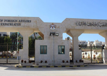 وزارة الخارجية تهيب بالأردنيين في لبنان الالتزام بإجراءات السلامة