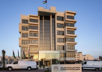 “الاتصالات” تطلب إيقاف خاصية تحديد الموقع الجغرافي لهذه التطبيقات
