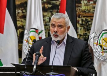 هنية: نقف إلى جانب لبنان وأهله