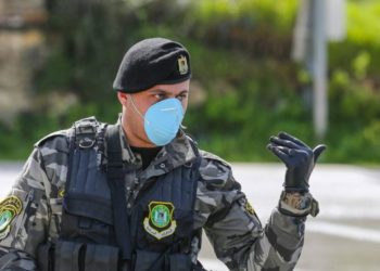 رويترز: السلطة تعتقل أنصارًا لدحلان في الضفة