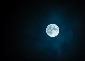 قمر “الحصادين” يضيء سماء المملكة الخميس المقبل