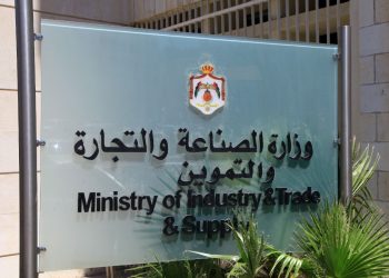 الحكومة تطلب من شركات الاتصالات وقف فصل الخطوط تحت طائلة المسؤولية