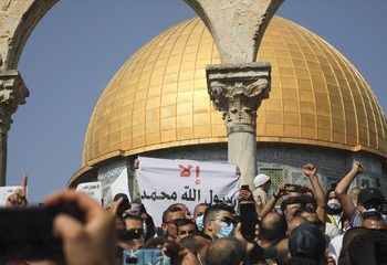 تواصل الفعاليات الرافضة لإساءة فرنسا للرسول الكريم
