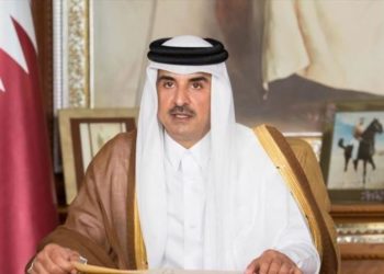 رسالة من أمير قطر إلى نظيره الكويتي لـ”توطيد العلاقة”