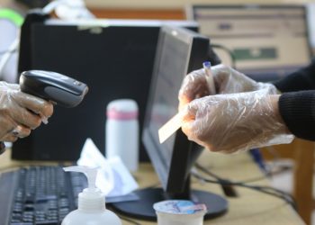 871 ألفا أدلوا بأصواتهم بعد 8 ساعات من فتح صناديق الاقتراع