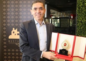 مطور “فايزر ـ بيونتيك”: لقاحنا يمكن أن ينهي جائحة كورونا