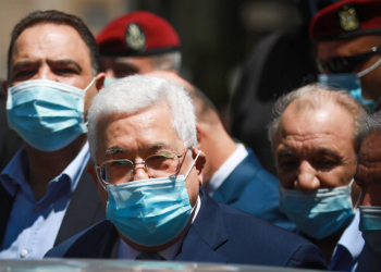 في فلسطين.. ممنوع انتقاد المطبعين بأوامر من أبو مازن