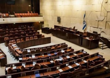 حل الكنيست الإسرائيلي ودعوة إلى إجراء انتخابات هي الرابعة في سنتين