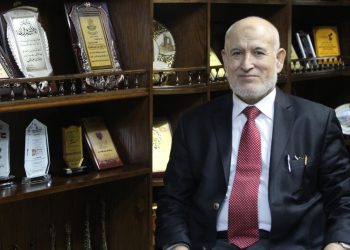 البكاء خلف أبواب الدعوة المؤصدة