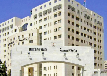 الصحة: لم نتلق أي بلاغ عن أعراض زائدة عن الحد لمتلقي لقاح كورونا