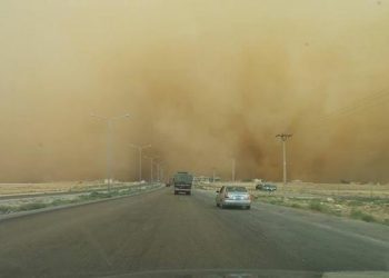 إغلاق بعض الطرق في المملكة بسبب انعدام مدى الرؤية