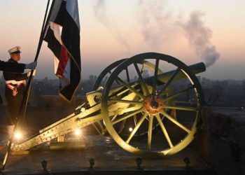 بعد غياب 30 عاماً.. مدفع الإفطار يدوي من جديد في القاهرة