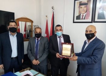 “تربية الرصيفة” تكرم المدارس المشاركة بمبادرة “طلبتي مسؤوليتي عن بعد”