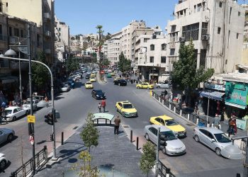 جمعة حارة نسبياً في أغلب المناطق