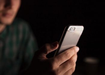 تحذيرات من اتصالات مشبوهة تصل مواطنين بغزة لهذا الغرض