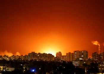 حركة الجهاد تطلق 100 صاروخ نحو تل أبيب وعسقلان وبئر السبع وسديروت