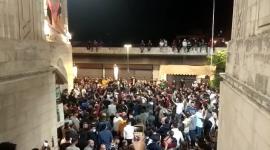 الآلاف يشاركون بصلاة “الفجر العظيم” بنابلس نصرة للقدس وغزة
