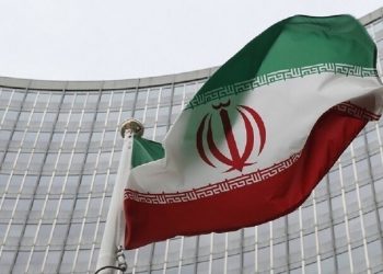 صحيفة عبرية: إسرائيل بدأت استعدادات عملية لمهاجمة منشآت إيران النووية