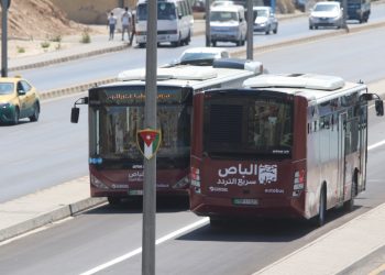 الاعتداء على سائق للباص السريع بأداة حادة في صويلح