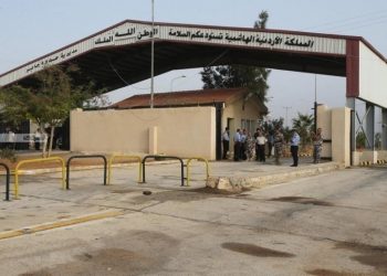“الجزيرة” تعلن توقيف أحد صحفييها بمطار القاهرة