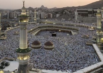 بدء استقبال طلبات العمرة من مختلف دول العالم الاثنين