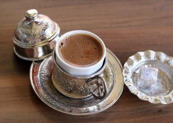 دراسة: الإفراط في تناول القهوة قد يؤدي للإصابة بالخرف