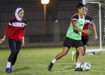 منتخب السيدات يلتقي نظيره التونسي بنهائي كأس العرب غدا