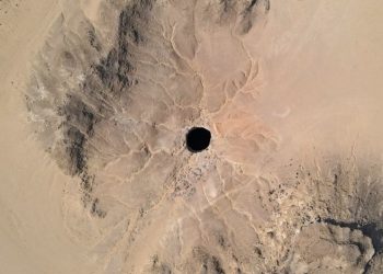 عمانيون يتحدثون عن تجاوز أسطورة “قعر جهنم” باليمن.. وتشكيك