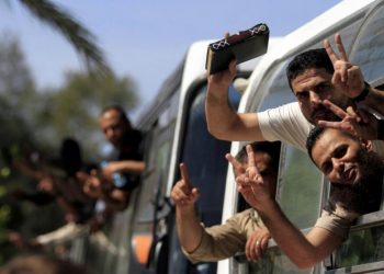 ثمن باهظ واستسلام لحماس.. صفقة “وفاء الأحرار” بعيون قادة الاحتلال