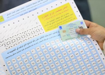 بالصور.. فتح صناديق اقتراع الانتخابات في العراق