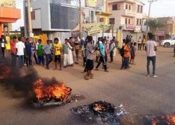 “الخارجية” تدعو الأردنيين المتواجدين في السودان إلى الحذر