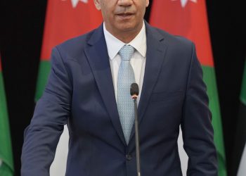 وزير الدولة لشؤون الإعلام فيصل الشبول