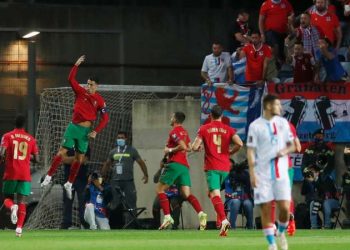 رونالدو يتصدى لمهمة إيصال البرتغال إلى كأس العالم