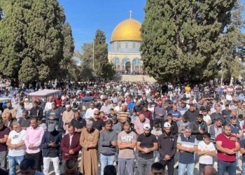 60 ألفا يؤدون صلاة الجمعة والاستسقاء في المسجد الأقصى