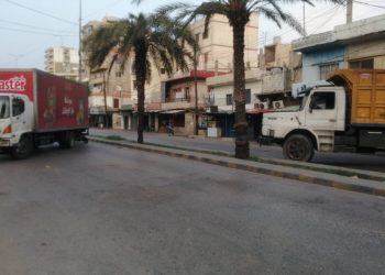 احتجاجات وقطع طرق بسبب الأسعار بلبنان.. وعون في قطر