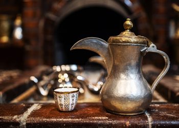 القهوة العربية.. أكثر من مجرد مشروب لتعديل المزاج