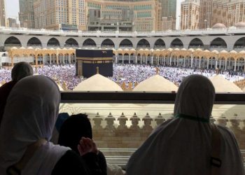 تبرج الفتيات برمضان والوصفة السحرية للحجاب الشرعي (فيديو)