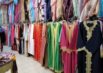 الطلب على الألبسة والأحذية أقل من العام الماضي والأسعار مستقرة
