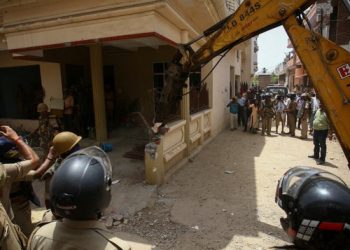“عدالة البلدوزر” تطرف هندوسي يواصل انتهاك مسلمي الهند