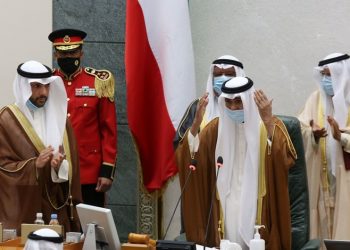 تأجيل أول جلسة لبرلمان الكويت.. والأمير يجري فحوصات بإيطاليا