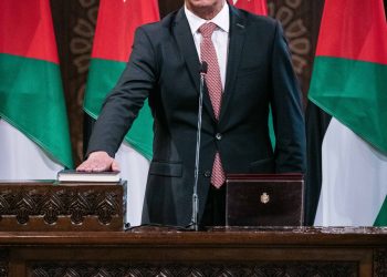 القضاة لـ “البوصلة”: وزارة الاتصال الحكومي “رِدّةٌ” عن التعديلات الدستورية