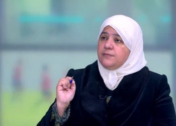 خبيرة تربوية تحذر من استمرار “طبقية التعليم” وانعكاساتها الخطيرة على المجتمع
