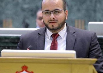 زوجة النائب حسن الرياطي: لن أطلب شفقة من أحد ولن أقول له وداعًا بل إلى لقاء قريب
