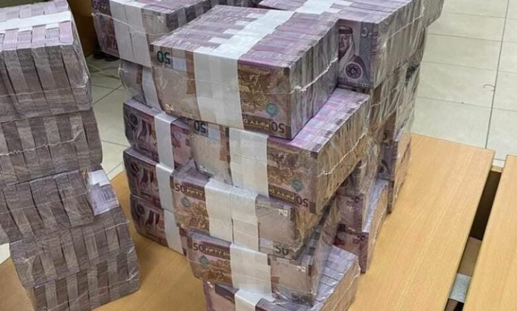 2.7 مليار دينار استدانتها حكومة الخصاونة في 2022